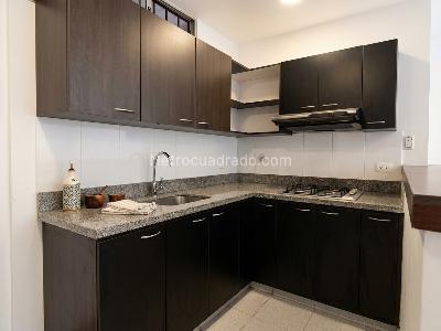 Apartamento de 3 alcobas en arriendo en Castropol, Medellín, 78 m² · foto 8 de 14