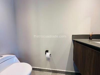 Apartamento de 1 alcoba en arriendo en Altos Del Poblado Cola Del Zorro, Medellín, 72 m² · foto 13 de 15