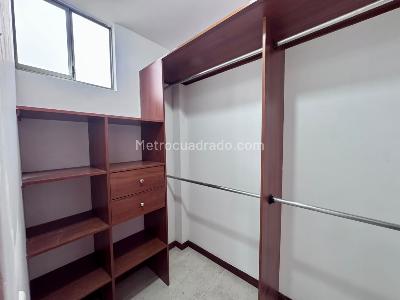 Apartamento de 2 alcobas en arriendo en La Visitacion Los Gonzalez, Medellín, 76 m² · foto 10 de 15