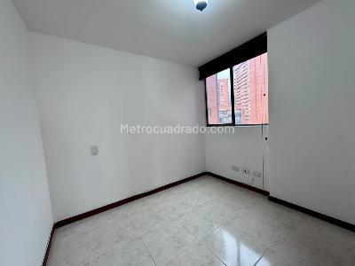 Apartamento de 2 alcobas en arriendo en La Visitacion Los Gonzalez, Medellín, 76 m² · foto 8 de 15