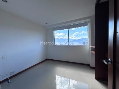 Apartamento de 2 alcobas en arriendo en Loma Benedictinos, Envigado, 76 m² · foto 8 de 15