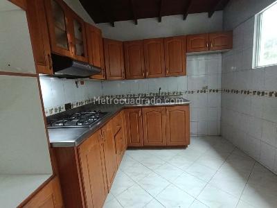 Casa en Arriendo, Florida Nueva, Medellín