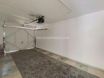 Casa de 5 alcobas en arriendo en Laureles Medellin, Medellín, 185 m² · foto 8 de 18