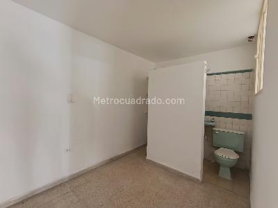Casa de 5 alcobas en arriendo en Laureles Medellin, Medellín, 185 m² · foto 10 de 18