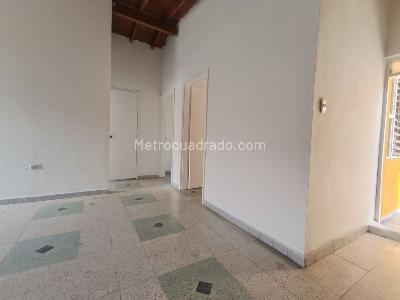 Casa de 5 alcobas en arriendo en Laureles Medellin, Medellín, 185 m² · foto 11 de 18