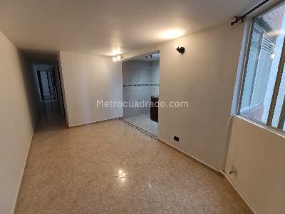 Apartamento de 3 alcobas en arriendo en Boston, Medellín, 57 m² · foto 2 de 14