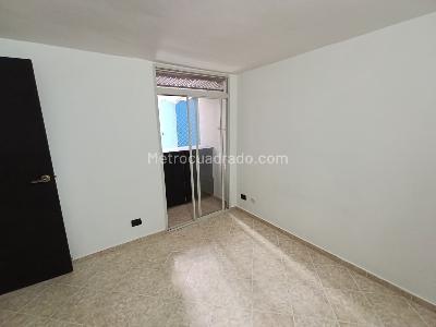 Apartamento de 3 alcobas en arriendo en Boston, Medellín, 57 m² · foto 8 de 14