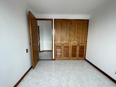 Apartamento de 3 alcobas en arriendo en La Palma, Medellín, 95 m² · foto 12 de 20
