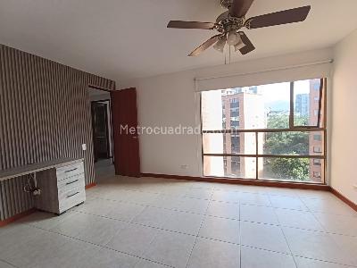 Apartamento de 3 alcobas en arriendo en La Aguacatala, Medellín, 135 m² · foto 6 de 16