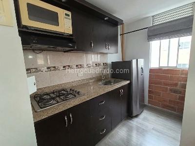 Apartamento de 2 alcobas en arriendo en Calasanz Parte Alta, Medellín, 61 m² · foto 2 de 12