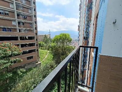 Apartamento de 2 alcobas en arriendo en Calasanz Parte Alta, Medellín, 61 m² · foto 5 de 12