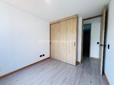 Apartamento de 2 alcobas en arriendo en La Asomadera, Medellín, 62 m² · foto 5 de 12