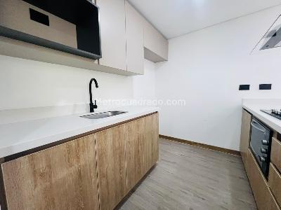 Apartamento de 2 alcobas en arriendo en La Asomadera, Medellín, 62 m² · foto 6 de 12