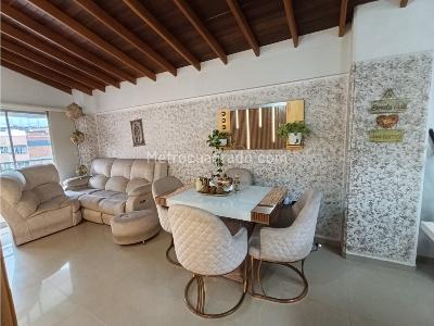 Apartamento de 3 alcobas en venta en Florida Nueva, Medellín, 82 m² · foto 1 de 14