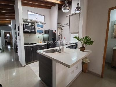 Apartamento de 3 alcobas en venta en Florida Nueva, Medellín, 82 m² · foto 5 de 14