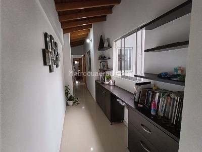Apartamento de 3 alcobas en venta en Florida Nueva, Medellín, 82 m² · foto 7 de 14