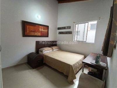 Apartamento de 3 alcobas en venta en Florida Nueva, Medellín, 82 m² · foto 9 de 14
