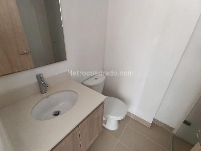 Apartamento de 3 alcobas en arriendo en Los Colegios, Rionegro, 74 m² · foto 8 de 11