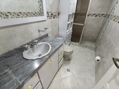 Casa de 5 alcobas en arriendo en Alameda, Medellín, 400 m² · foto 11 de 20