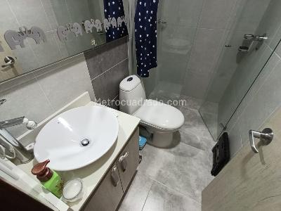 Apartamento de 3 alcobas en arriendo en Laureles Medellin, Medellín, 110 m² · foto 7 de 12