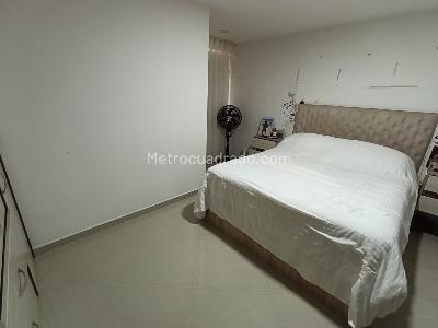 Apartamento de 3 alcobas en arriendo en Laureles Medellin, Medellín, 110 m² · foto 9 de 12
