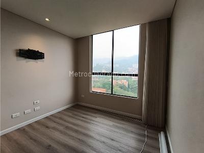 Apartamento de 2 alcobas en venta en Loma De Las Brujas, Envigado, 84 m² · foto 13 de 17