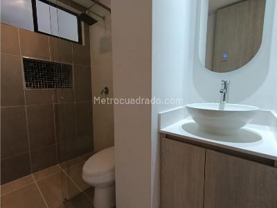 Apartamento de 2 alcobas en venta en Loma De Las Brujas, Envigado, 84 m² · foto 16 de 17