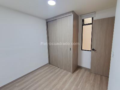 Apartamento de 2 alcobas en arriendo en Suramericana, Medellín, 55 m² · foto 6 de 9