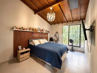 Apartamento de 3 alcobas en arriendo en Laureles Medellin, Medellín, 80 m² · foto 9 de 11