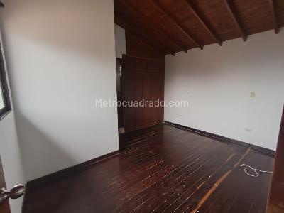 Apartamento de 3 alcobas en arriendo en Santa Monica, Medellín, 140 m² · foto 16 de 20
