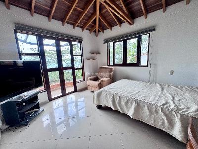 Casa de 4 alcobas en arriendo en Loma El Atravesado, Envigado, 300 m² · foto 19 de 20
