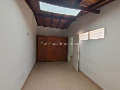 Casa de 5 alcobas en arriendo en Suramericana, Medellín, 180 m² · foto 10 de 20