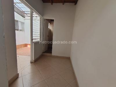 Casa de 5 alcobas en arriendo en Suramericana, Medellín, 180 m² · foto 6 de 20