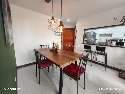 Apartamento de 3 alcobas en venta en Castropol, Medellín, 94 m² · foto 2 de 15