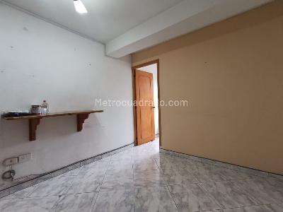 Apartamento de 3 alcobas en arriendo en Buenos Aires, Medellín, 50 m² · foto 9 de 15