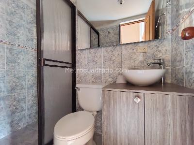 Apartamento de 3 alcobas en arriendo en Buenos Aires, Medellín, 50 m² · foto 10 de 15
