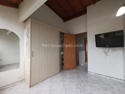 Apartamento de 3 alcobas en arriendo en Buenos Aires, Medellín, 50 m² · foto 11 de 15