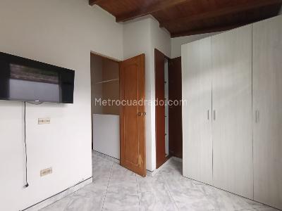 Apartamento de 3 alcobas en arriendo en Buenos Aires, Medellín, 50 m² · foto 14 de 15