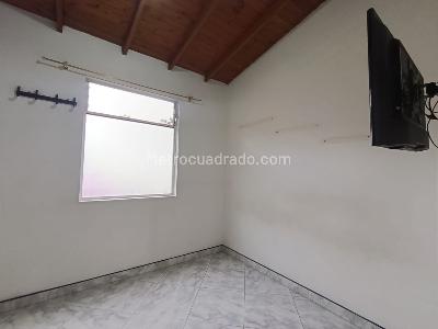 Apartamento de 3 alcobas en arriendo en Buenos Aires, Medellín, 50 m² · foto 15 de 15