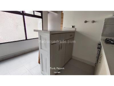Apartamento de 2 alcobas en venta en Boston, Medellín, 72 m² · foto 3 de 12