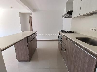 Apartamento de 3 alcobas en arriendo en El Chingui, Envigado, 79 m² · foto 5 de 14