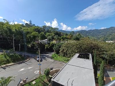 Apartamento de 3 alcobas en arriendo en El Chingui, Envigado, 79 m² · foto 7 de 14