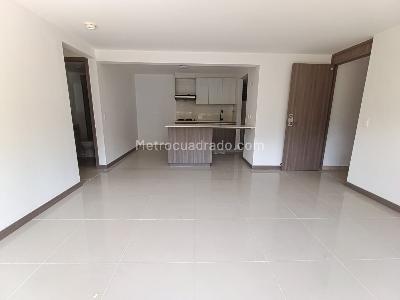 Apartamento de 3 alcobas en arriendo en El Chingui, Envigado, 79 m² · foto 8 de 14
