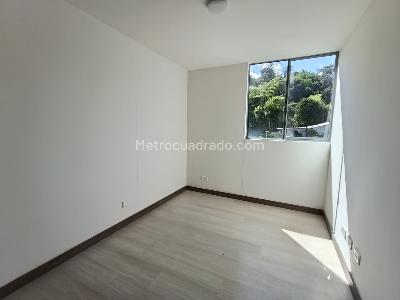Apartamento de 3 alcobas en arriendo en El Chingui, Envigado, 79 m² · foto 10 de 14