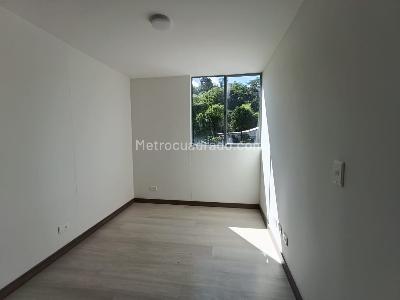 Apartamento de 3 alcobas en arriendo en El Chingui, Envigado, 79 m² · foto 13 de 14