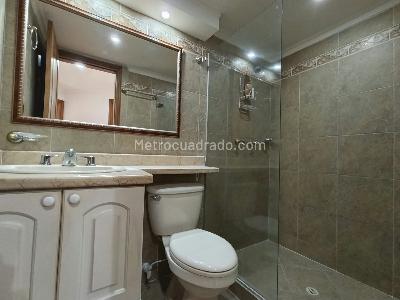 Apartamento de 3 alcobas en arriendo en Laureles Medellin, Medellín, 140 m² · foto 18 de 20
