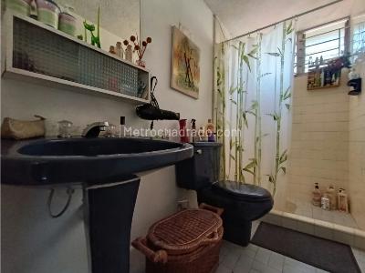 Apartamento de 2 alcobas en venta en Los Colores, Medellín, 86 m² · foto 13 de 20
