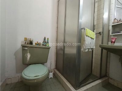 Apartamento de 2 alcobas en venta en Los Colores, Medellín, 86 m² · foto 14 de 20