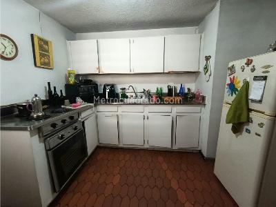 Apartamento de 2 alcobas en venta en Los Colores, Medellín, 86 m² · foto 19 de 20