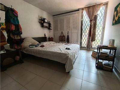 Apartamento de 2 alcobas en venta en Los Colores, Medellín, 86 m² · foto 4 de 20